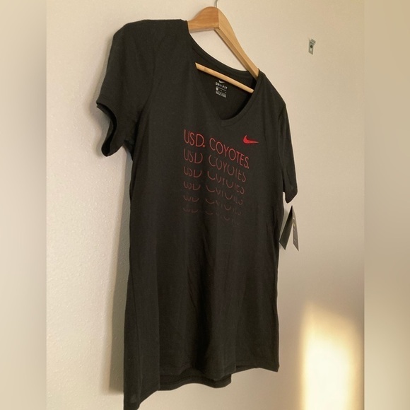 SD COYOTES!! Nike dri-fit shirt!Legend V Neck Tee New With Tags Size large - Picture 6 of 14